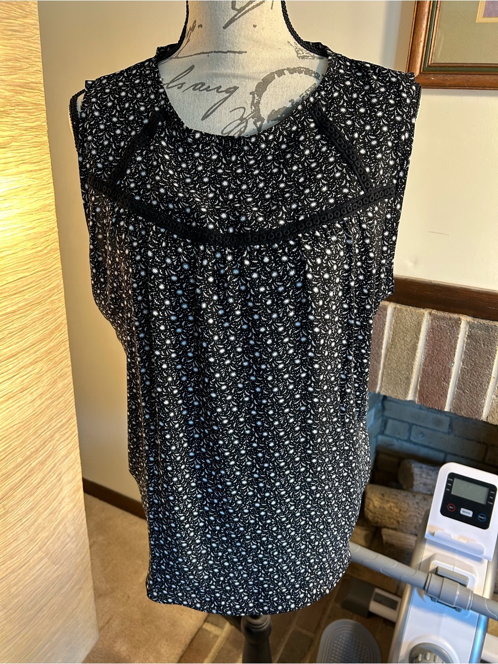 Dark Navy Printed Sleeveless Women’s Top - Lightweight Floral Pattern